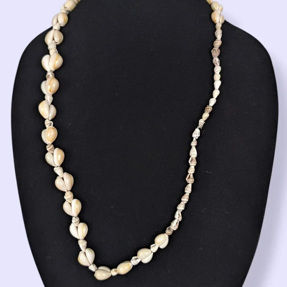 (2/$20) Graduated Shell Infinity Necklace - Picture 4 of 5